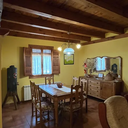 El Salegar Holiday home Roturas